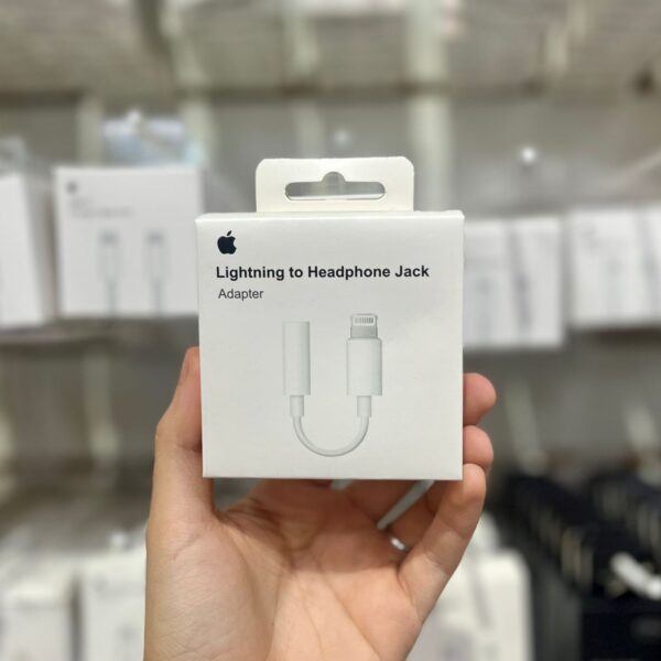 ADAPTADOR IPHONE A AUXILIAR 3.5