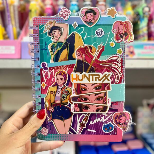 CUADERNO CON ESPIRAL GUERRERAS K-POP